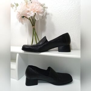 Bass Genuine Black Leather Heeled Loafers 7.5M